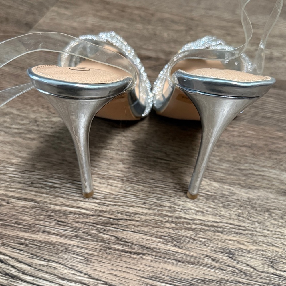 Olivia Jaymes Rhinestone Plastic Metalic Strappy Sandals - Picture 4 of 4